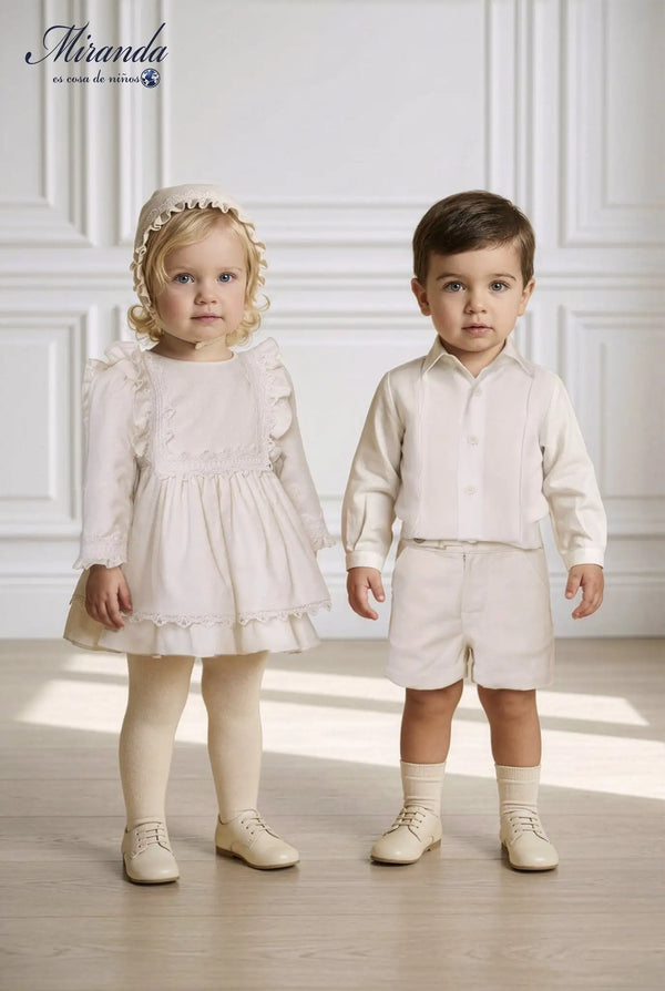 Vestido con pololo y gorro para bebe en color crudo, moda infantil espanola Miranda