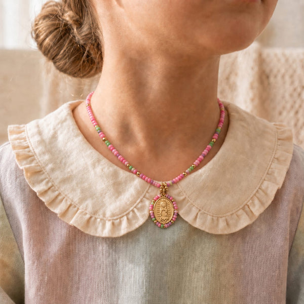 Medalla Virgen con Bolitas Rosa
