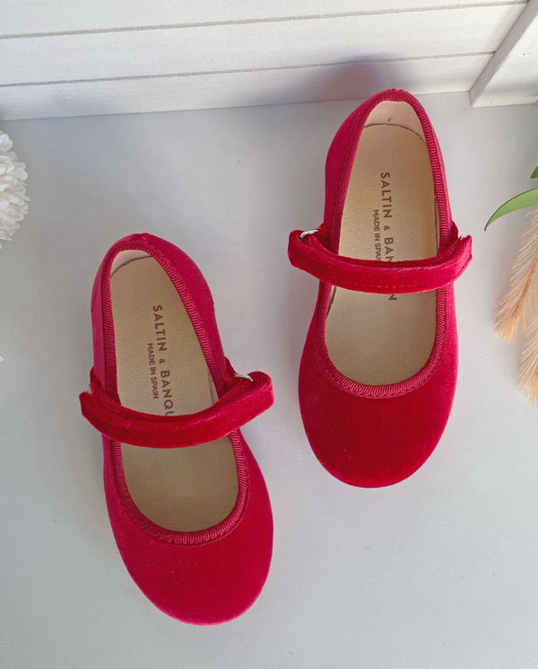Mercedita niña con velcro en terciopelo color rojo