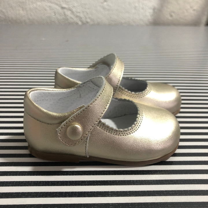 Calzado Mercedita Velcro Botón Serraje Metalizada Oro