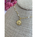 Medalla Virgen Flor con Perlas