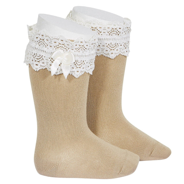 Complementos Calceta Alta con Puntilla y Lazo Lino